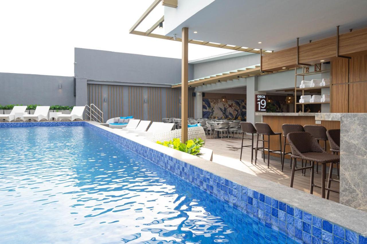 Bayfront Hotel Cebu Capitol Site - Multiple Use Hotel Exterior foto